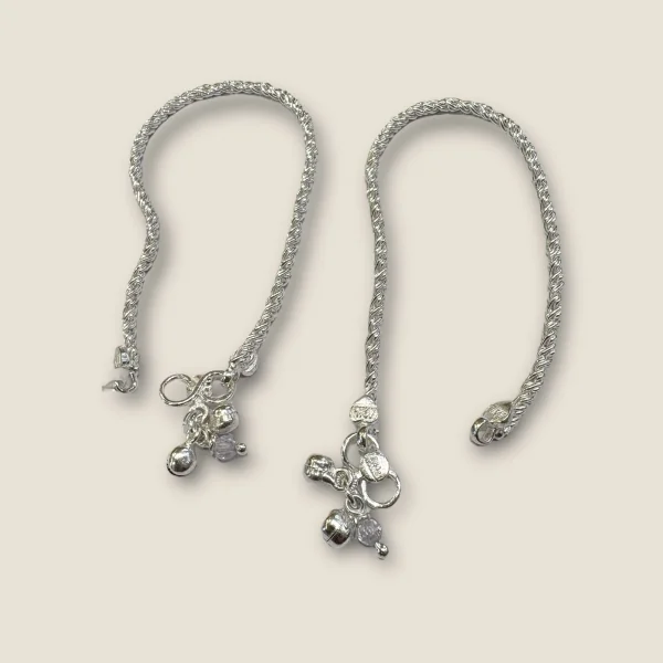 BEAUTIFUL GIRLISH BABY ANKLETS WITH LOVELY DESIGN | SPY396