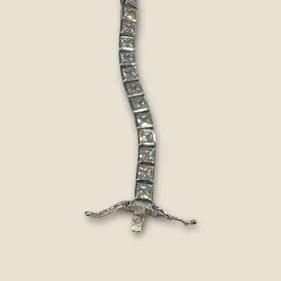 BEAUTIFUL 925 STERLING SILVER GIRLISH BRACELET WITH LOVELY ZIRCONS | SB151 BEAUTIFUL 925 STERLING SILVER GIRLISH BRACELET WITH LOVELY ZIRCONS | SB151