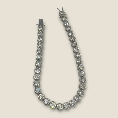 BEAUTIFUL 925 STERLING SILVER GIRLISH BRACELET WITH ZIRCONS | SB114 BEAUTIFUL 925 STERLING SILVER GIRLISH BRACELET WITH ZIRCONS | SB114
