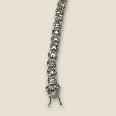 BEAUTIFUL 925 STERLING SILVER GIRLISH BRACELET WITH ZIRCONS | SB114 BEAUTIFUL 925 STERLING SILVER GIRLISH BRACELET WITH ZIRCONS | SB114