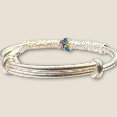 BEAUTIFUL GIRLISH SILVER BRACELET WITH LOVELY BUTTERBFLY DESIGN | SB123 BEAUTIFUL GIRLISH SILVER BRACELET WITH LOVELY BUTTERBFLY DESIGN | SB123
