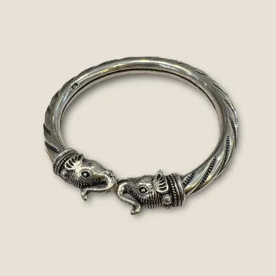 BEAUTIFUL 925 STERLING SILVER MEN'S KARA WITH LOVELY ELEPHANT FACE DESIGN | SK259 BEAUTIFUL 925 STERLING SILVER MEN'S KARA WITH LOVELY ELEPHANT FACE DESIGN | SK259