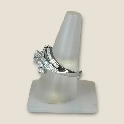 BEAUTIFUL 925 STERLING SILVER GIRLISH RING WITH UNQUE DESIGN & LOVELY ZIRCONS | SLR778 BEAUTIFUL 925 STERLING SILVER GIRLISH RING WITH UNQUE DESIGN & LOVELY ZIRCONS | SLR778