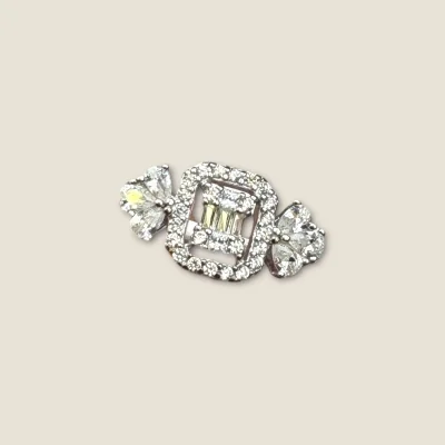 BEAUTIFUL STERLING SILVER RING WITH ZIRCONS |SLR836
