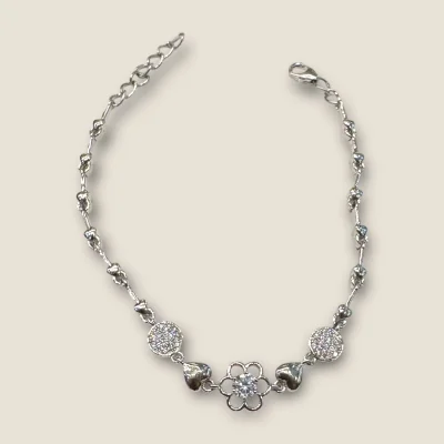 BEAUTIFUL GIRLISH STEARLING SILVER BRACELET WITH LOVELY DESIGNE |SLR261