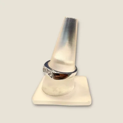 BEAUTIFUL STERLNG SILVER MEN'S RING WITH LOVELY ZIRCONS |SGR400 BEAUTIFUL STERLNG SILVER MEN'S RING WITH LOVELY ZIRCONS |SGR400