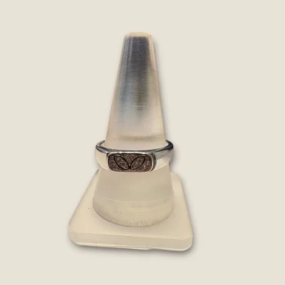 BEAUTIFUL STERLNG SILVER MEN'S RING WITH LOVELY ZIRCONS |SGR400 BEAUTIFUL STERLNG SILVER MEN'S RING WITH LOVELY ZIRCONS |SGR400