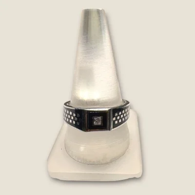 925 STERLING SILVER MEN'S RING WITH BEAUTIFUL BLACK AND WHITE STONES |SGR382