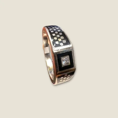 925 STERLING SILVER MEN'S RING WITH BEAUTIFUL BLACK AND WHITE STONES |SGR382 925 STERLING SILVER MEN'S RING WITH BEAUTIFUL BLACK AND WHITE STONES |SGR382