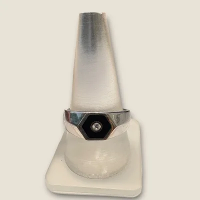 BEAUTIFUL STERLING SILVER MEN'S RING WITH BEAUTIFUL DESIGN |SGR380