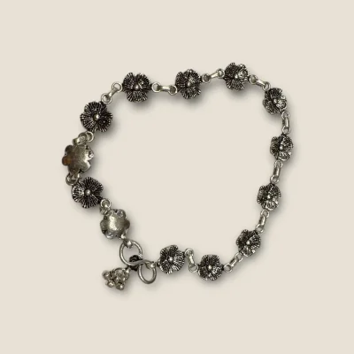 925 STERLING SILVER GIRLISH ANKLETS WITH LOVELY FLOWER DESIGN |SPY539 925 STERLING SILVER GIRLISH ANKLETS WITH LOVELY FLOWER DESIGN |SPY539