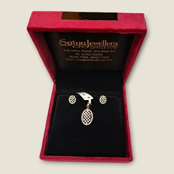 TRIITY OF GRACE & CHARM WITH DIAMOND PENDANT & EARINGS SET | DPS21
