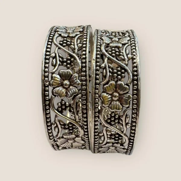 BROAD KARA PAIR WITH FLORAL DESIGN IN 925 STERLING SILVER | SK241