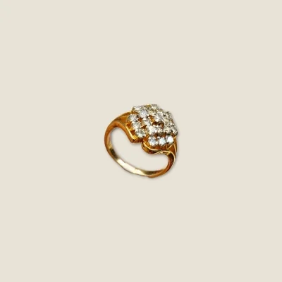 A SYMBOL OF EVERLASTING LOVE AND BRILLIANCE RARE RADIANT GIRLISH DIAMOND RING | DLR136
