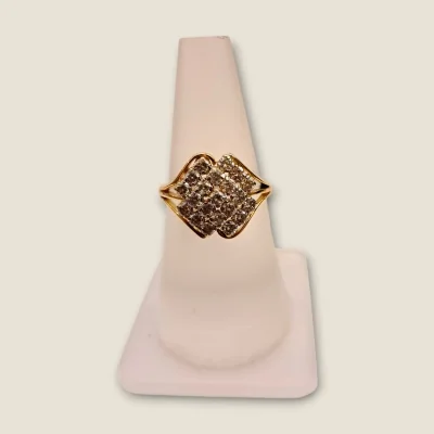 A SYMBOL OF EVERLASTING LOVE AND BRILLIANCE RARE RADIANT GIRLISH DIAMOND RING | DLR136