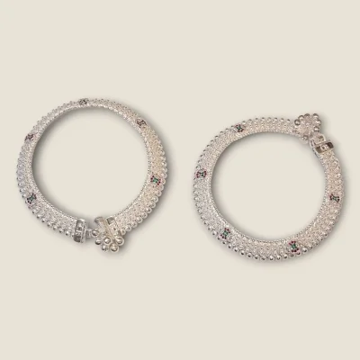 CHARM NEVER FADES LOVELY DESIGN SILVER BRIDAL ANKLETS | SPY655