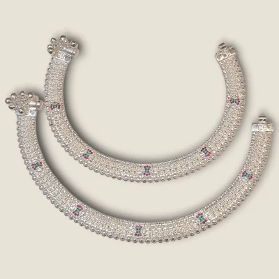 CHARM NEVER FADES LOVELY DESIGN SILVER BRIDAL ANKLETS | SPY655