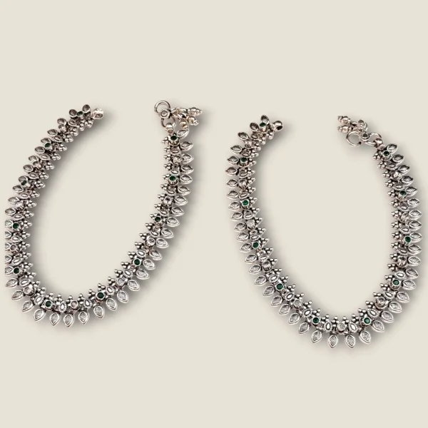 START FROM THE FEETS WITH BEAUTIFUL SILVER OXIDISE ANKLETS | SPY779
