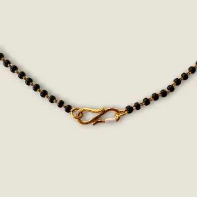 MAKE YOUR LOOK ELEGENT WITH LIGHT WAITED GOLD MANGALSUTAR | MSS417 MAKE YOUR LOOK ELEGENT WITH LIGHT WAITED GOLD MANGALSUTAR | MSS417
