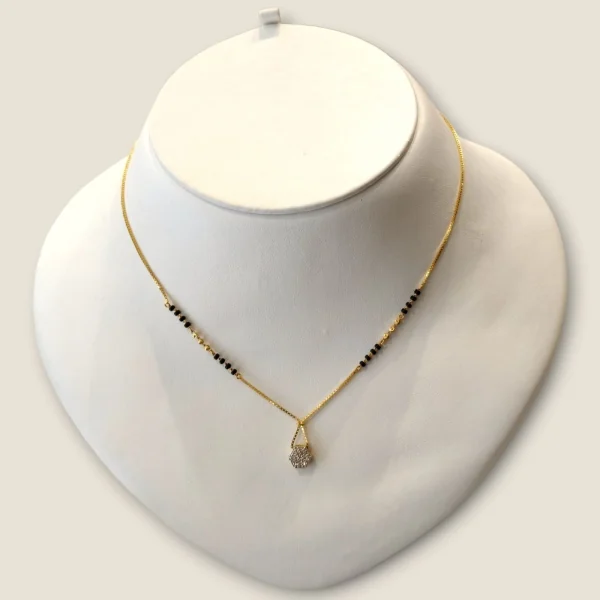 MINIMAL LIGHT WAITED GOLD MANGALSUTAR FOR DAILY WEAR | MSS431