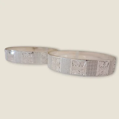 LOVELY BRIGHT BOLD MINIMAL DESIGNED SILVER KARA PAIR | SK556