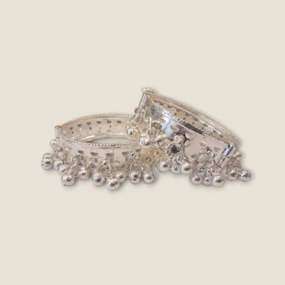 BEAUTIFUL SILVER KARA PIR ACCESSORIES FOR EVERY OCCASION | SK560