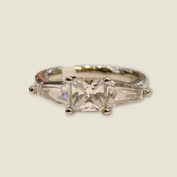 SHINY STUBLE LOVELY GIRLISH SILVER RING FOR DAILY WEAR | SLR1055