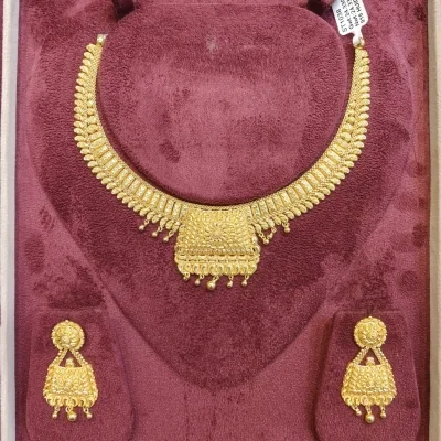 BEAUTIFUL 22CT 916 HUID HALLMARK GOLD NECKLACE WITH EARINGS IN LOVELY DESIGN | ST1038