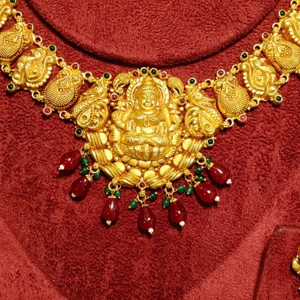 BEAUTIFUL 22CT 916 HUID HALLMARK GOLD NECKLACE WITH EARINGS IN TEMPLE ART | ZST85
