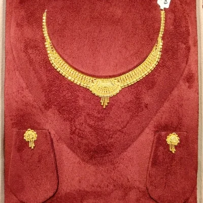 BEAUTIFUL 22CT 916 HUID HALLMARK GOLD NECKLACE WITH EARINGS | ST1157