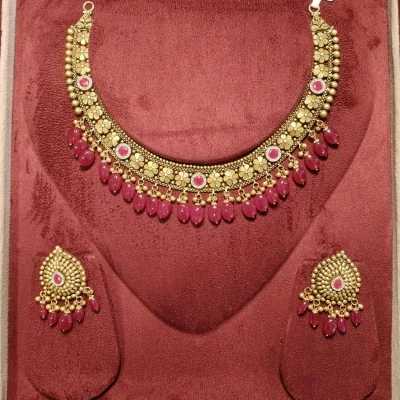 BEAUTIFUL 22CT 916 HUID HALLMARK ANTIQUE GOLD NECKLACE WITH EARINGS & LOVELY PINK STONES | ZST95