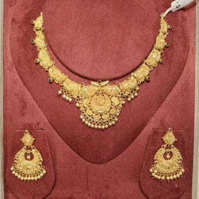 BEAUTIFUL 22CT 916 HUID HALLMARK GOLD NACKLACE IN ANTIQUE TEMPLE ART WITH LOVELY STONES | ST928