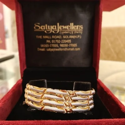 LOVELY DESIGNS IN 22CT 916 HUID HALLMARK GOLD BANGLES | BNG7