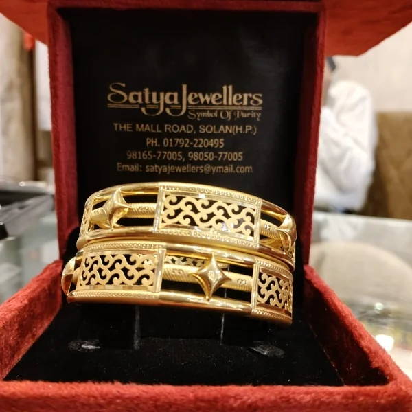 BEAUTIFUL 22CT 916 HUID HALLLMARK GOLD BANGLES WITH LOVELY DESIGN | KA459