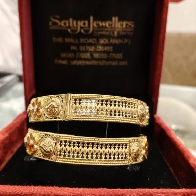 BEAUTIFUL 22CT 916 HUID HALLMARK GOLD BANGLES WITH LOVELY DESIGNS | ZKA12