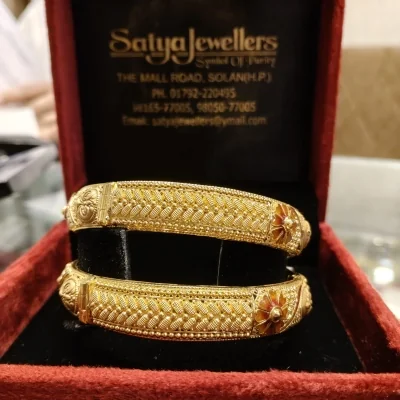 BEAUTIFUL 22CT 916 HUID HALLMARK GOLD BANGLES WITH LOVELY DESIGN | ZKA15