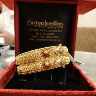 BEAUTIFUL 22CT 916 HUID HALLMARK GOLD BANGLES WITH LOVELY DESIGN | ZKA15