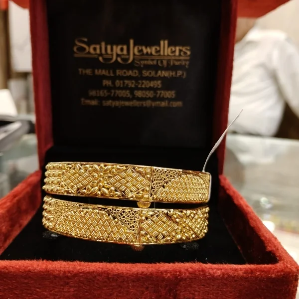 BEAUTIFUL 22CT 916 HUID HALLMARK GOLD BANGLES WITH LOVELY DESIGNS | KA342