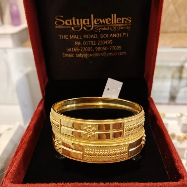 BEAUTIFUL 22CT 916 HUID HALLMARK GOLD BANGLES WITH LOVELY DESIGN | KA524