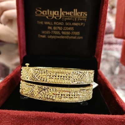 BEAUTIFUL 22CT 916 HUID HALLMARK GOLD BANGLES WITH LOVELY DESIGN | SKA10