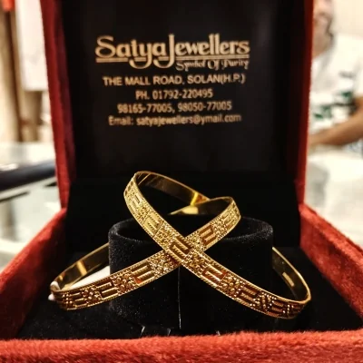BEAUTIFUL 22CT 916 HUID HALLMARK GOLD BANGLES WITH LOVELY DESIGN | BNG43