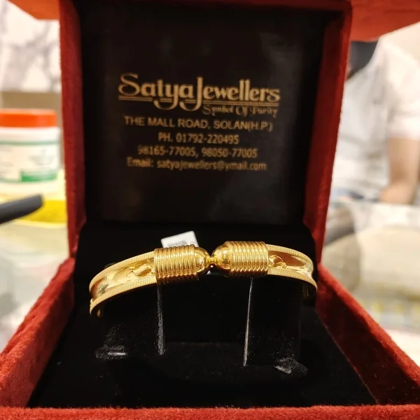 BEAUTIFUL 22CT 916 HUID HALLMARK GOLD BANGLE WITH LOVELY DESUGN | KA303/2