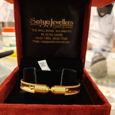 BEAUTIFUL 22CT 916 HUID HALLMARK GOLD BANGLE WITH LOVELY DESUGN | KA303/2 BEAUTIFUL 22CT 916 HUID HALLMARK GOLD BANGLE WITH LOVELY DESUGN | KA303/2
