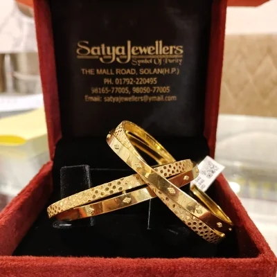 BEAUTIFUL 22CT 916 HUID HALLMARK GOLD BANGLES WITH UNIQUE DESIGN | KA530