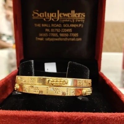BEAUFITUL 222CT 916HUID HALLMARK GOLD BNGLES WITH LOVELY DESIGN | BNG80