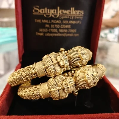 BEAUTIFUL 22CT 916HUID HALLMARK GOLD BANGLES WITH UNIQUE DESIGN | KA474