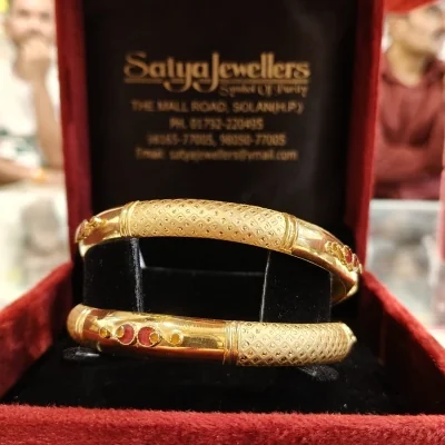 BEAUFITUL 222CT 916HUID HALLMARK GOLD BNGLES WITH LOVELY DESIGN | ZKA26 BEAUFITUL 222CT 916HUID HALLMARK GOLD BNGLES WITH LOVELY DESIGN | ZKA26