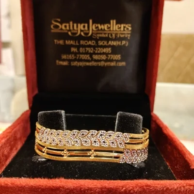 BEAUFITUL 22CT 916HUID HALLMARK GOLD BNGLES WITH LOVELY DESIGN | BNG70