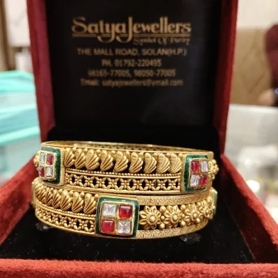 BEAUTIFUL 22CT 916 HUID HALLMARK GOLD KARA APIR WITH LOVELY SOTNES | KA472
