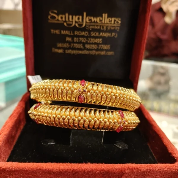 BEAUTIFUL 22CT 916 HUID HALLMARK GOLD KARA PAIR WITH LOVELY DESIGN | ZKA45
